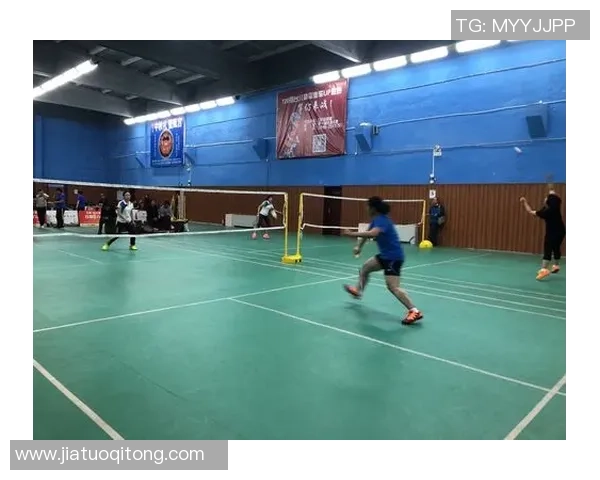 深圳羽毛球队的盯防体系解析与战术运用探讨