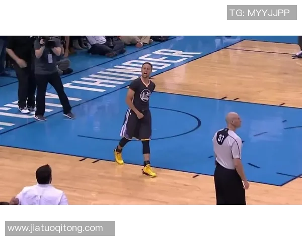 勇士与雷霆首场对决精彩回顾与赛后分析